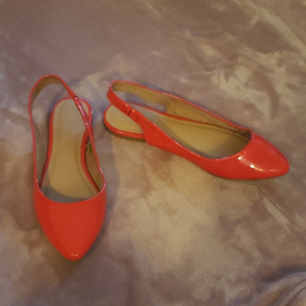 3/$10! Red slingback flats